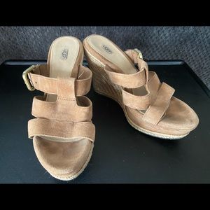 Ugg Hedy Tan Suede Wedge Sandal